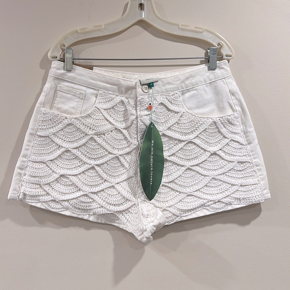 🔥FARM Rio High Waist White Textured Shorts🔥